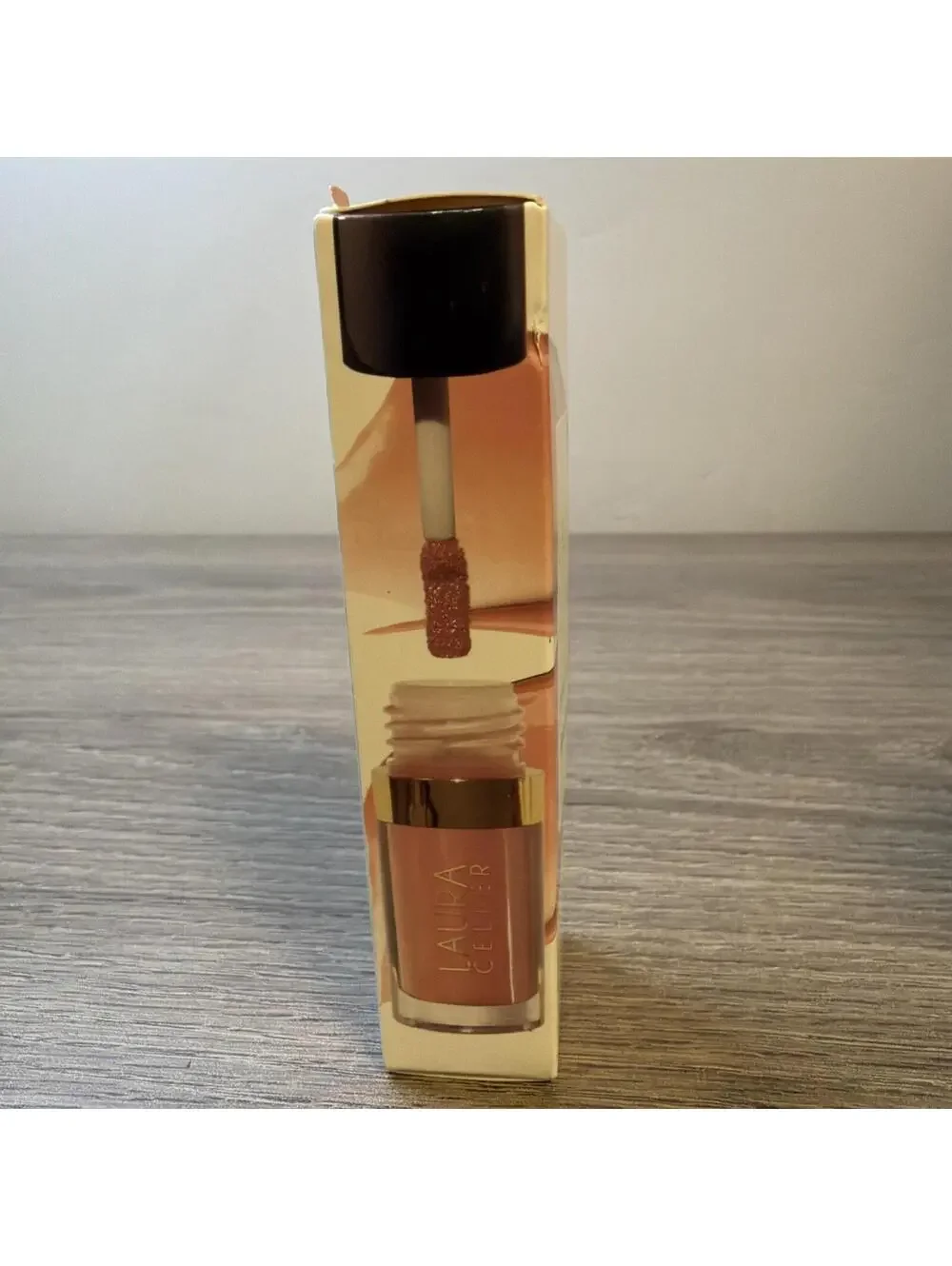 Laura Geller Treat-N-Go Tinted Lip Oil In Finish Line